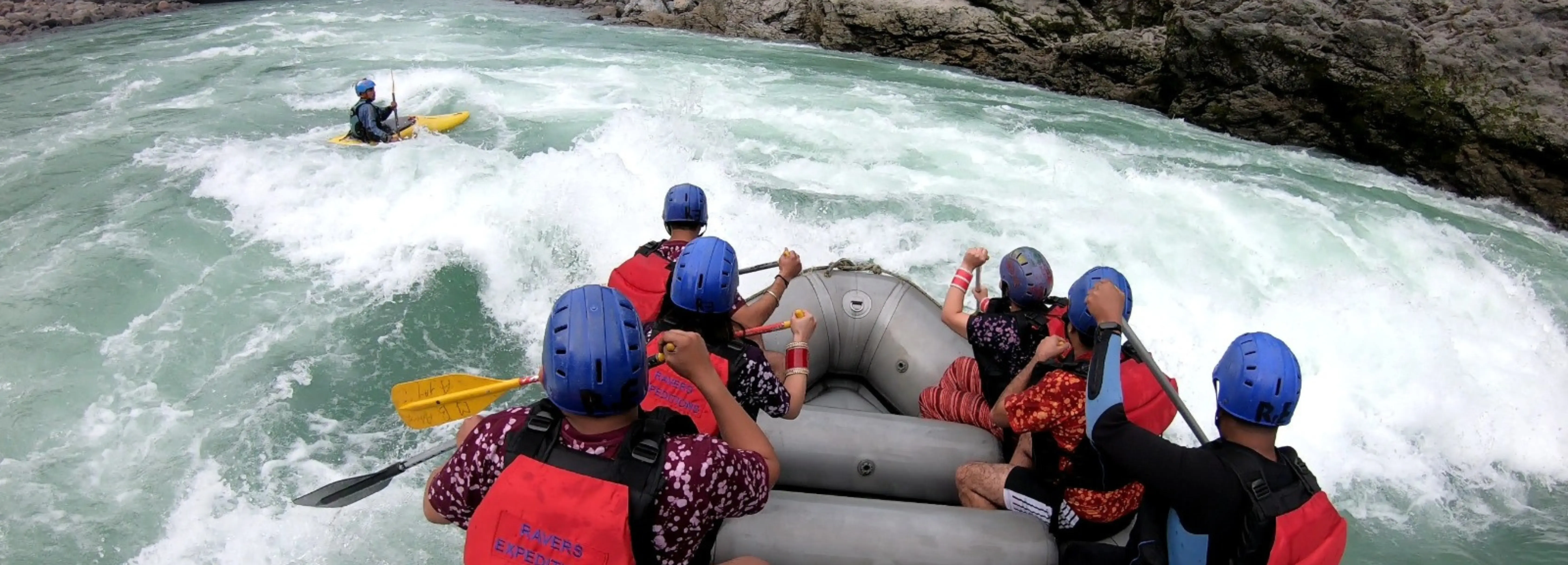 35 KM Rafting in Rishikesh